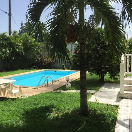 T2 Tropical En Bord De Piscine A 100M De La Mer Apartment Le Carbet Exterior photo